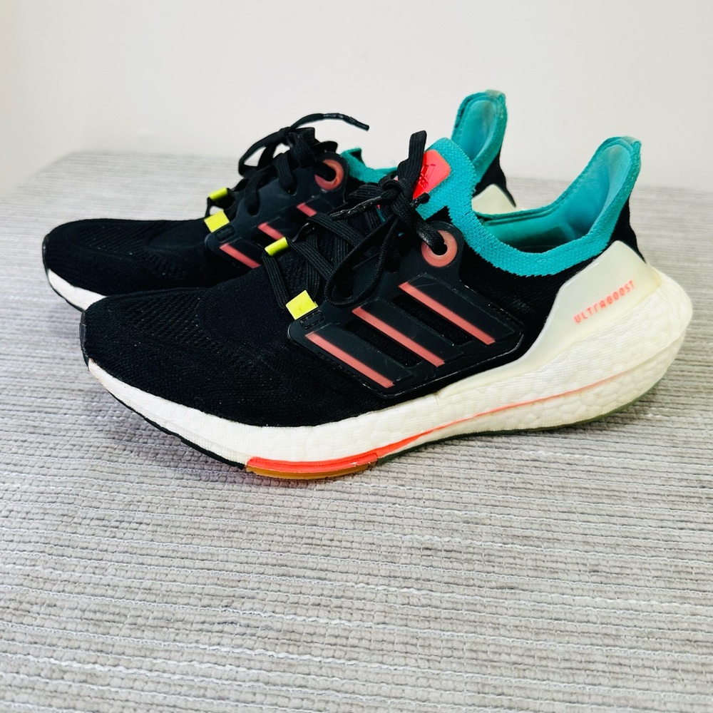 Adidas UltraBoost 22 Shoes Black-Turbo Mint Rust Youth 5.5